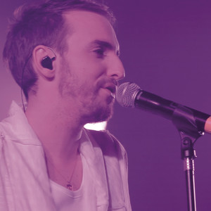 Falling (Live au Centquatre 2011)