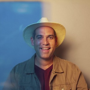 Me Cambia la Luz (feat. La Wipiti)