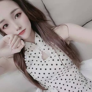她的眼睛会唱歌
