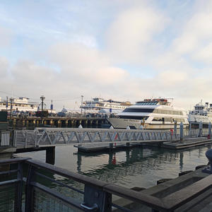 2.5% Tint (feat. Freddy River)