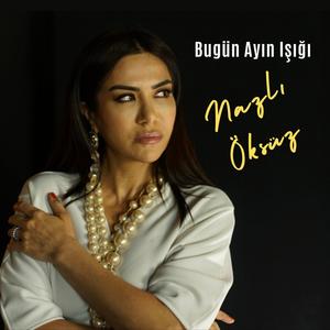 Bugün Ayın Işığı (Live Performance)