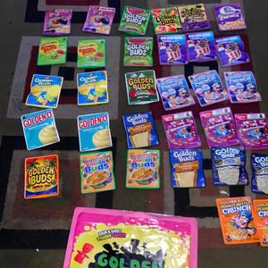 Stealth (feat. Tana Rollaxk, b2 Rollaxk & Siri Rollaxk) (Explicit)