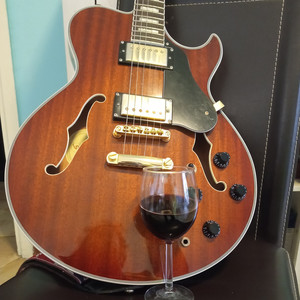 VINO & BLUES