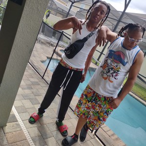 How it go (feat. Blyke)