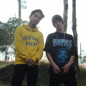 Freestyle Cósmico (feat. Mikey Darko & Yung Naoz) (Explicit)