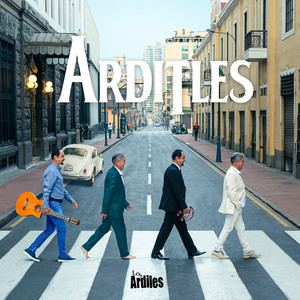 Los Ardiles - She loves you