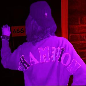 SHAVE AND A HAIRCUT (Explicit)