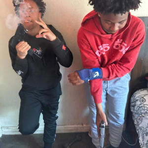 No passes (feat. 4Acktive) (Explicit)