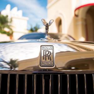 Un Rolls-Royce pasear (feat. Coello Shorty) [Explicit]