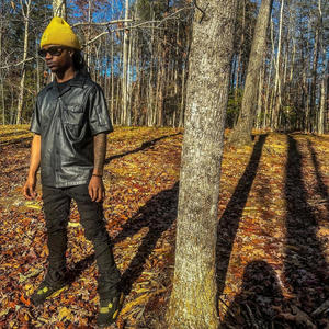 J Peezy (feat. Lulwick9 & Kruddyjug & Liq) (Explicit)