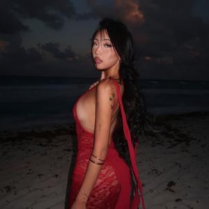 EVERYWHERE I GO (Explicit)