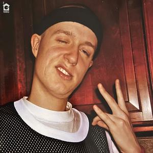 25 ves (Scoop oss) (Explicit)