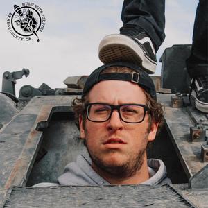 Love Suxxxs (feat. Spazi) (Explicit)