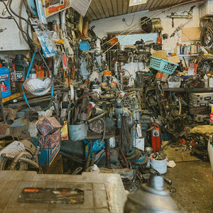 Gardínur og nagladekk