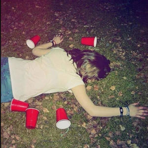 OFFA THE MOON (feat. tyy) (Explicit)