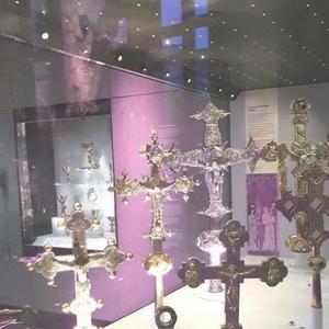 Live in the moment (Explicit)