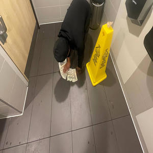 Bounce out blowing like (Explicit)