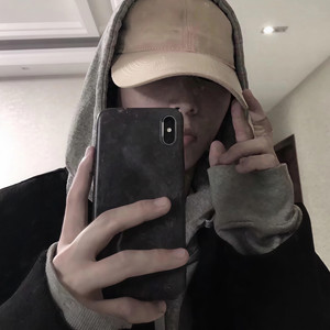 别碰我手机+和你接吻+淡黄的长裙