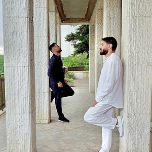 Обичан Зарязан