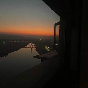 吴悦悦 - 寂寞烟火 (R&B版)