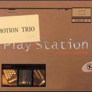 Play-Station [2001]