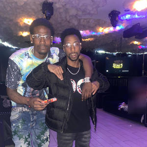 Diamonds (feat. YoungDiggz88)