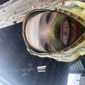 sneeze (feat. Seasonzzcapalot) (Explicit)