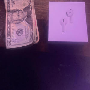 Living wrong (feat. Luhrello400 & laneilllll) (Explicit)