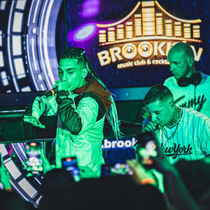 Drž Píču (Explicit)