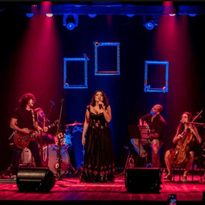 The Girl and the Moon (Acoustic)