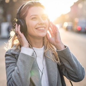 Las Vibraciones Tranquilas Se Propagan Lentamente