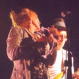 Card House Queen(feat. Julia Hunn, Rupert Murden, Micky Loates & Chris Nelson)