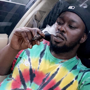 Money heal (feat. Moneykeem & XrllilG) (Explicit)