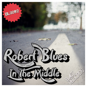 In The Middle (Extended Mix)