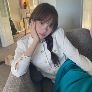 妈妈不说话爸爸还在地上爬