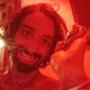 Walls Talkin (Explicit)