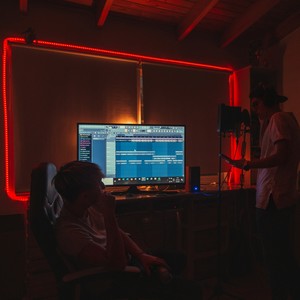 Intenciones(feat. Vauti) (Explicit)