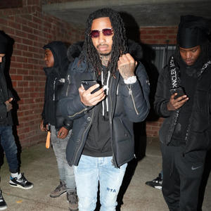 Thinkin Bout Walk (feat. 900Blk0ut & 1NwCash) (Explicit)