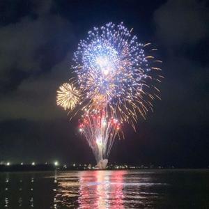 FELIZ ANO NOVO #TERABÍTIA2026!! (feat. razerboy, skichii, idaw, 777FACADA, luxzy, midorii<3, CHROMEFINN* & Speecxz) (Explicit)