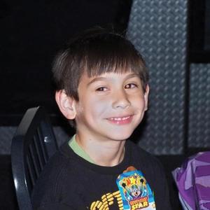 LUNCH <\3 (feat. Devin Grant Truver) (Explicit)