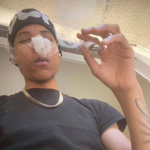 Outside (feat. Touchloaf) (Explicit)