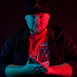 Lakásavató (Explicit)