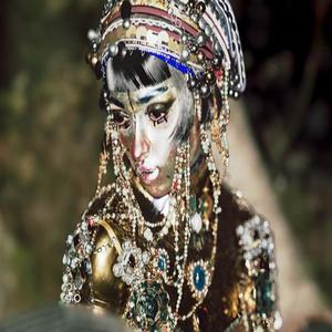 Strip Tease (Explicit)