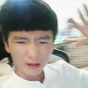 夜场姑娘 (伴奏)