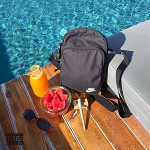 Bauchtasche (Explicit)