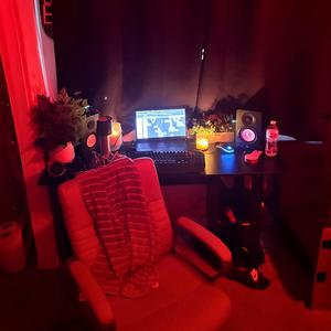 TOP FLOOR (feat. Jerr) (Explicit)