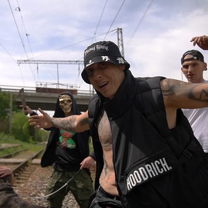 ИЗДУЙ (feat. Milioni) (Explicit)