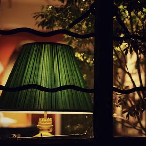 亭子间 (女版伴奏)