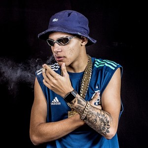 Eu Vou Pra Pista Sozinho X Deixa Passar as Cagadinha