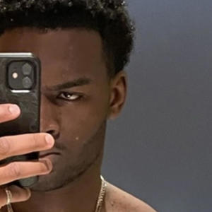 Hero (feat. SwitchBoyJay214) (Explicit)